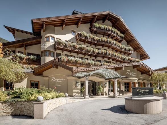 Aussenaufnahme_HotelRegina_byRudiWyhlidal-6886-Bea