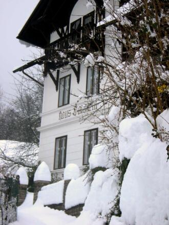 Villa Dachstein, Frühstückspension in Bad Goisern