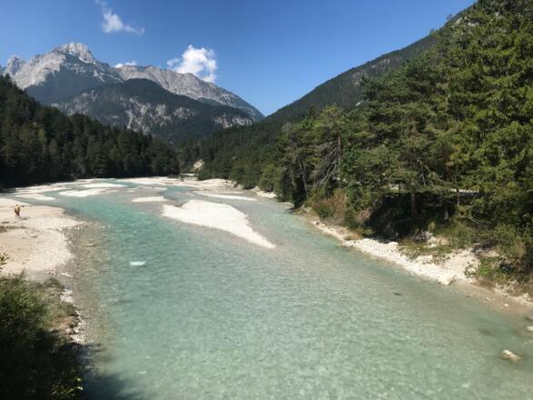 Hinterautal mit Isar - Blickrichtung Ahrnspitze
