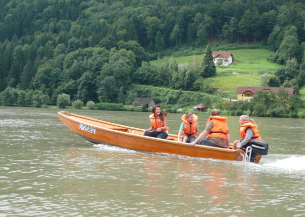 Zillenfahrt auf der Donau