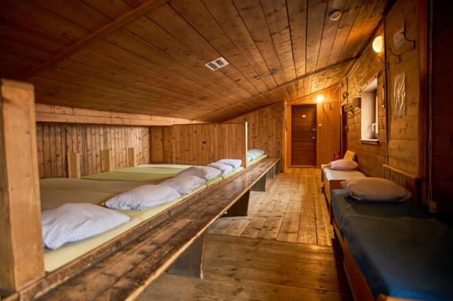 Bettenlager (Innenbereich)