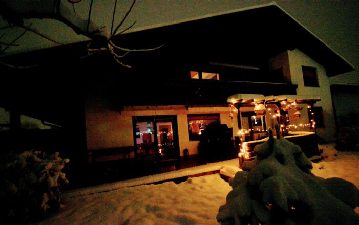 Neuschnee im Glusavinahüsle