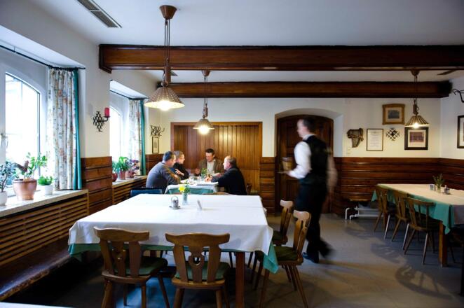 die alte Gaststube in der Hoftaverne Ziegelböck in Vorchdorf im Almtal