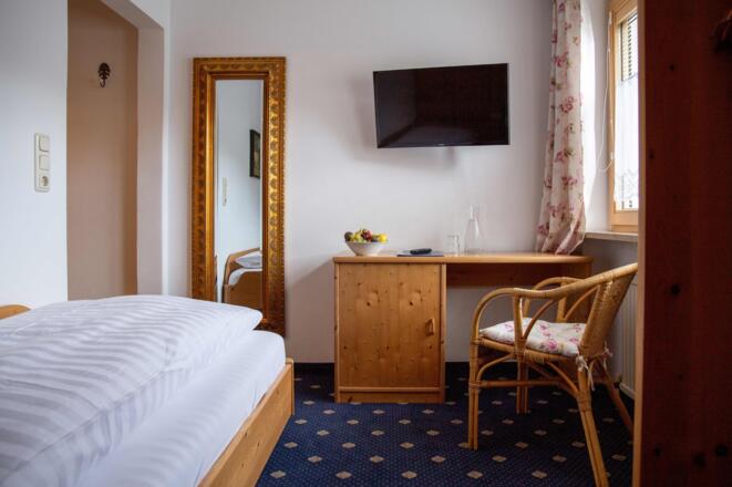 Einzelzimmer Platina