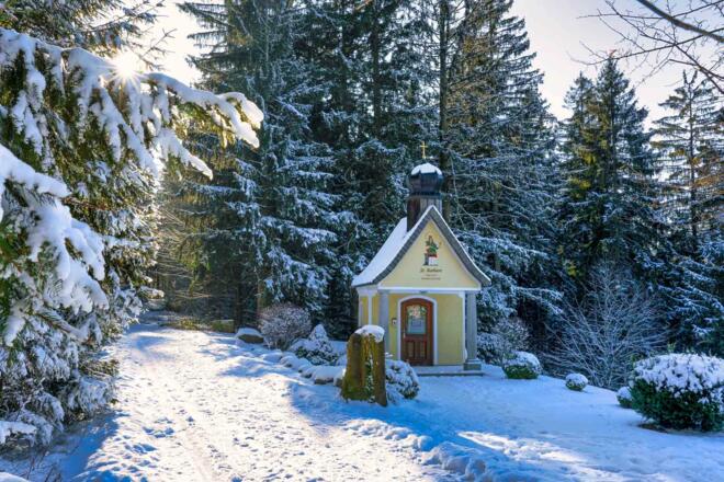20230124 Silberberg Winter Sonne Barbara Kapelle-6.jpg