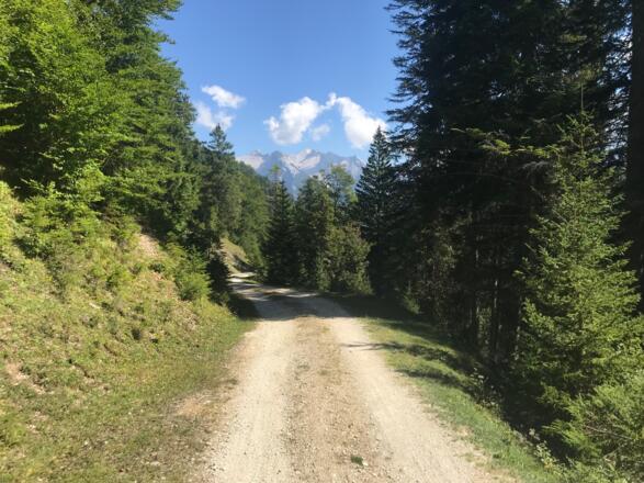 Abfahrt durch das Isertal