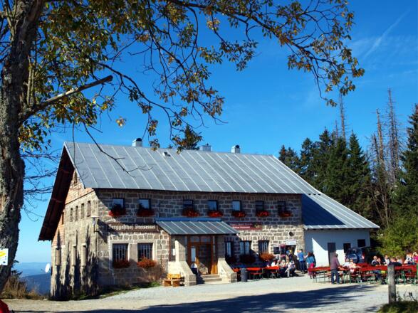 Dreisesselhaus um 1300m