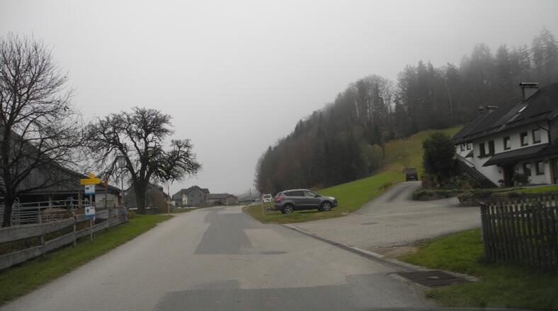 Hier muss man rechts zur Mautstraße abzweigen.