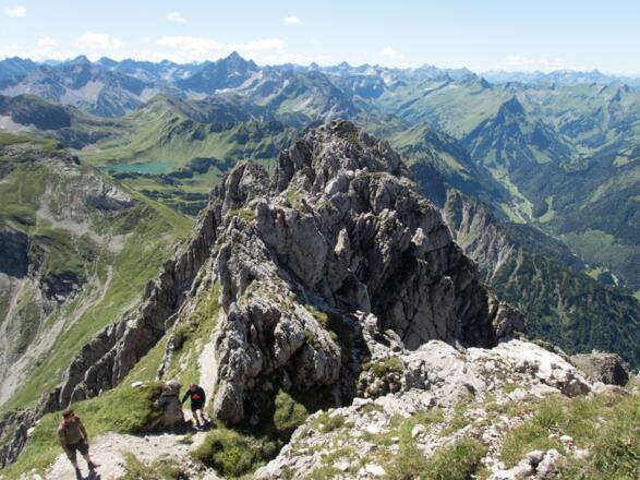 Blick über den Grat zum Schrecksee