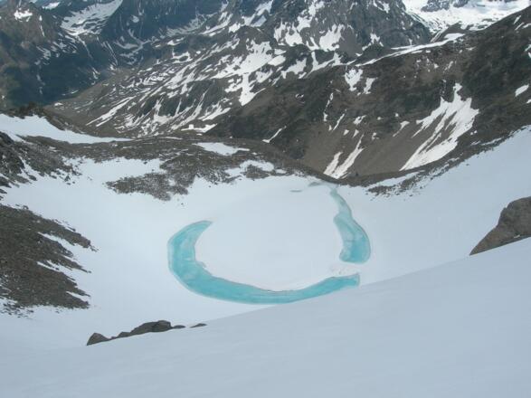 Kleiner See am Gipfel des zwiselbacher Roßkogel.