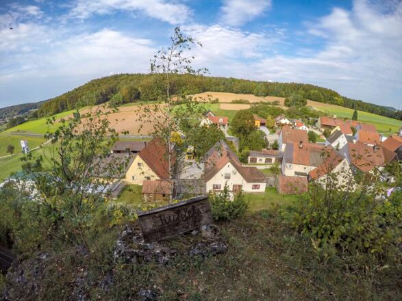 Aussicht vom Kuhfels oberhalb von Peilstein