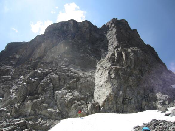 bei der markanten Verschneidung in Bildmitte befindet sich der Einstieg zur Klettertour &quot;Priesterweihe&quot;