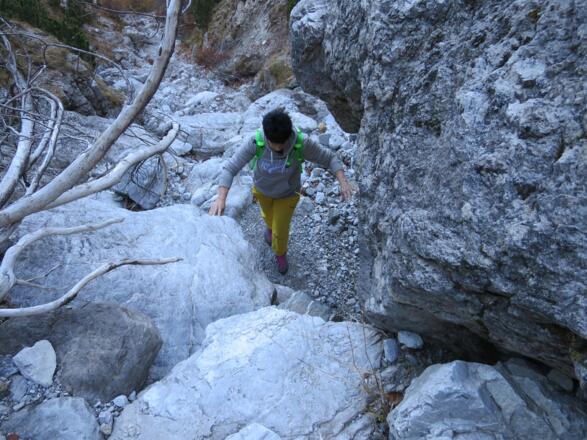 Im "Natterloch" auf ca. 1150 m steigen wir im rechten Bachbett weiter aufwärts.