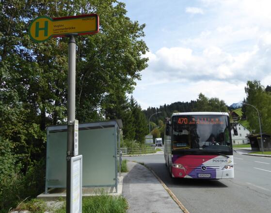 Der verdichtete Fahrplan der Linien 470 und 471 garantiert, dass es bei der Haltestelle in Voglau zu keinen langen Wartezeiten kommt.