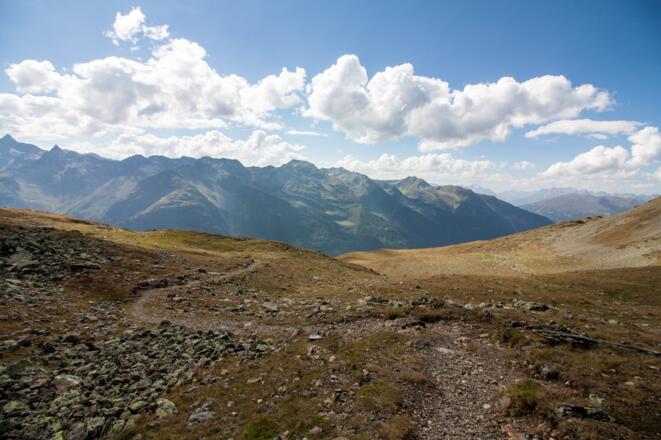 Vom Lehnerjoch hinab