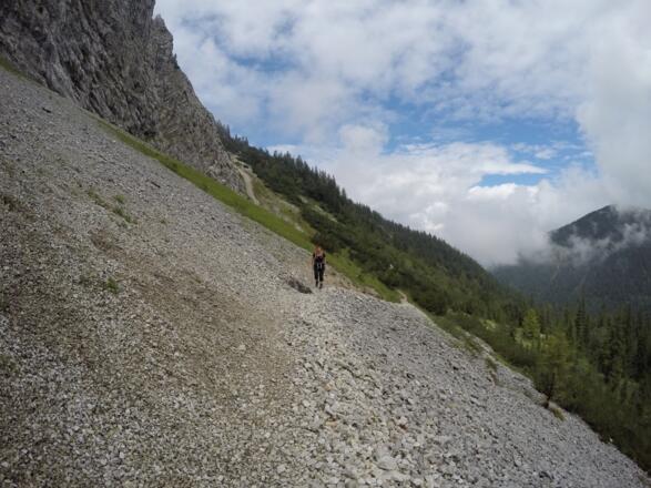 Auf dem Pfad zur Dammkarhütte