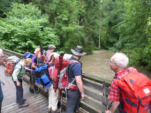 Auf der Arckbrücke im Würmtal.