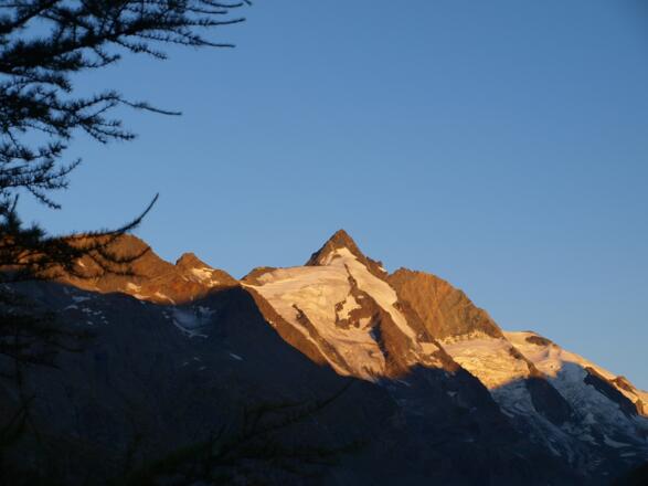 Sonnenaufgang am Glockner