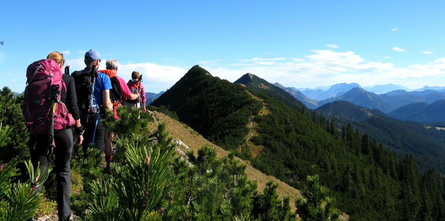 Traumhafte Gratwanderung über den Blaubergkamm zu unserem Ziel der Halserspitze!