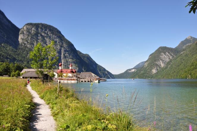 St. Bartholomä am Königssee - von hier geht es mit dem Schiff weiter