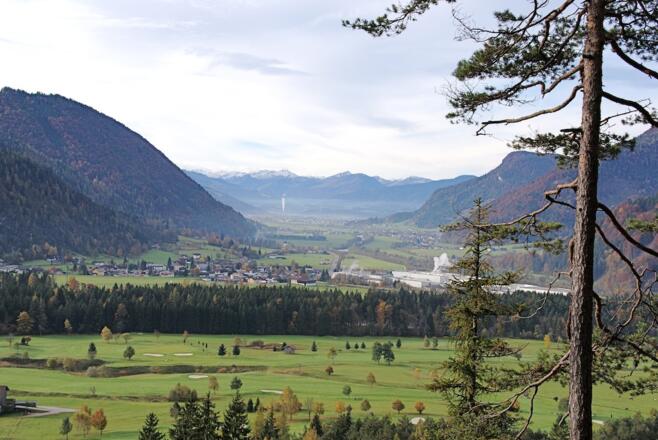 Blick nach Erpfendorf und St. Johann in Tirol