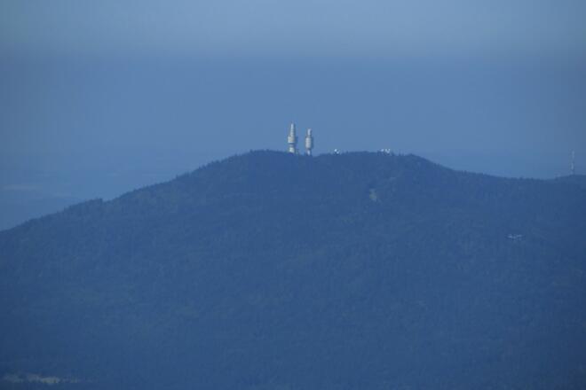 Im Norden die "Natotürme" auf dem Hohen Bogen