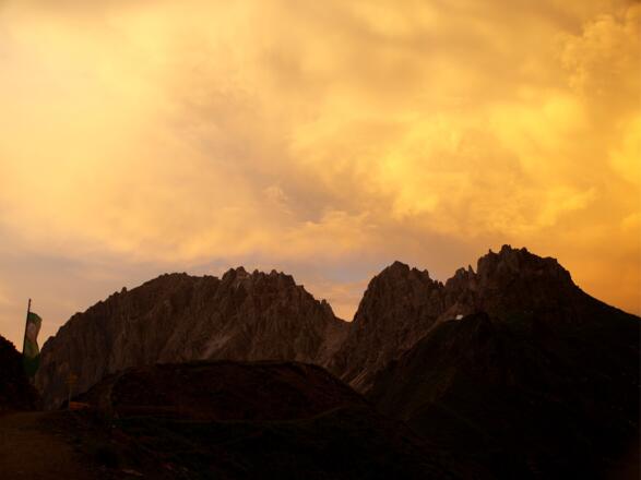 Sonnenuntergang über der Kalkwand 2564m