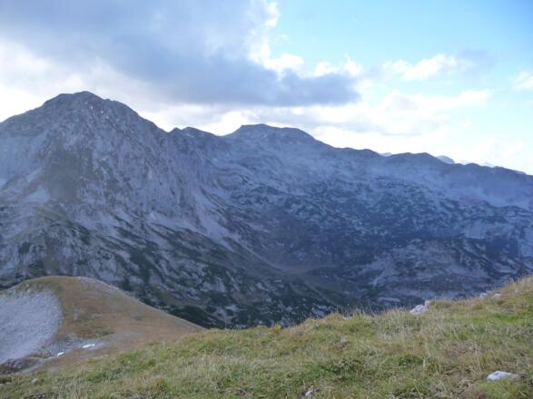 Blick auf Fritzerkogel (2360m) und Bleikogel (2411m)