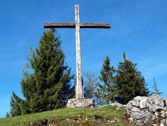 Spitzeck 1355m an der Illingerbergrunde
