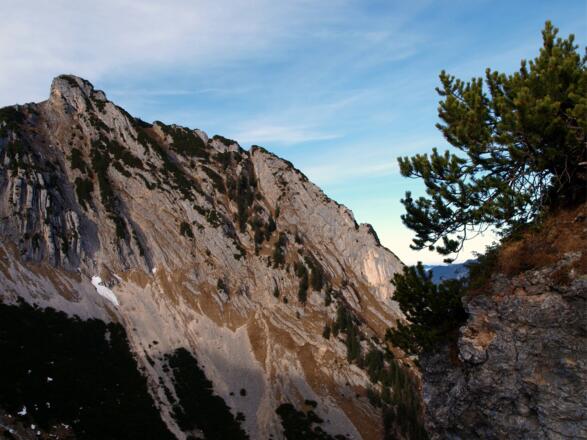 Überstieg 1570m mit Blick zum Rettenkogel
