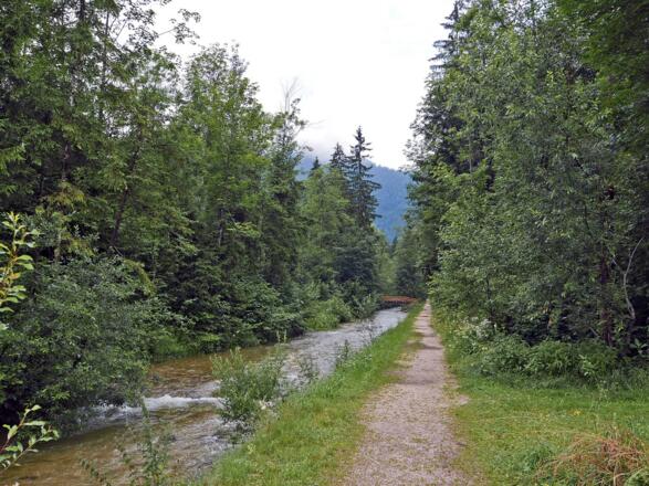 Am Weissbach entlang