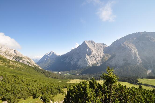 Blick hinüber zum Wetterstein