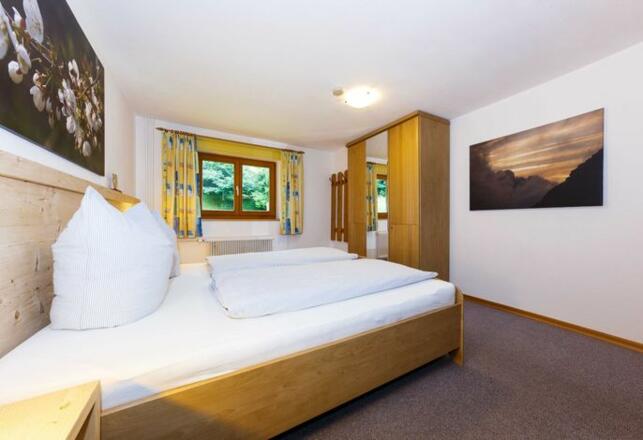 Ferienwohnung 2 - Schlafzimmer