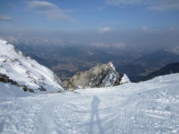Blick vom Alpeltal nach Berchtesgaden und auf den Untersberg
