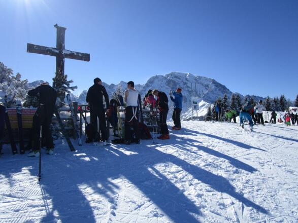 bei schönem Wetter viel Betrieb am Gipfel