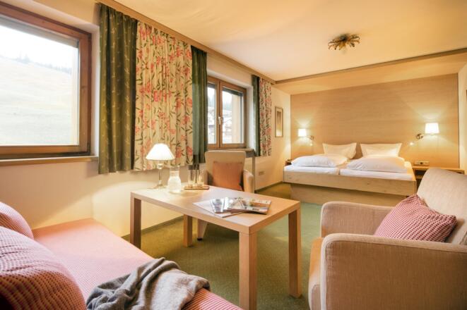 Zimmer mit Sitzecke