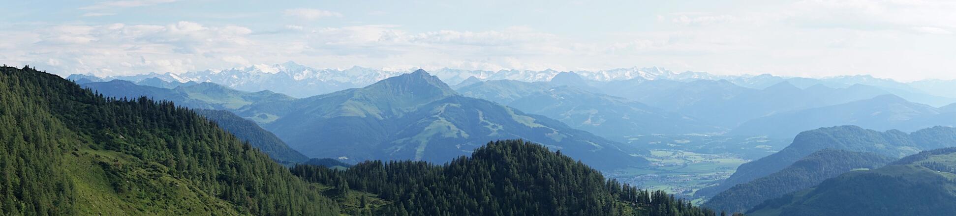 Panorama in die Hohen Tauern und Zillertaler Alpen