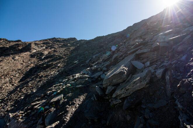 Grieselig geht es vollends zur Feilerscharte