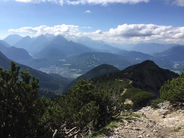 Blick zurück auf den Aufstieg vom Zunterweidkopf zum Wörnerkopf