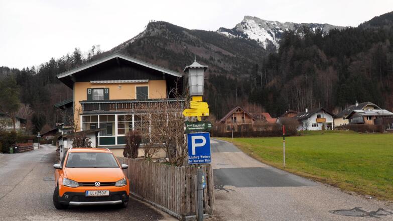 Kl.Parkplatz in Aich ~590m