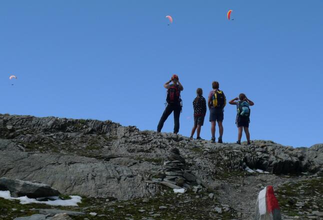 Paragleiter an der Seespitze