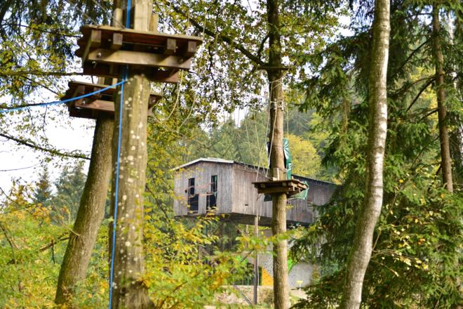 zurück im Hochseilgarten