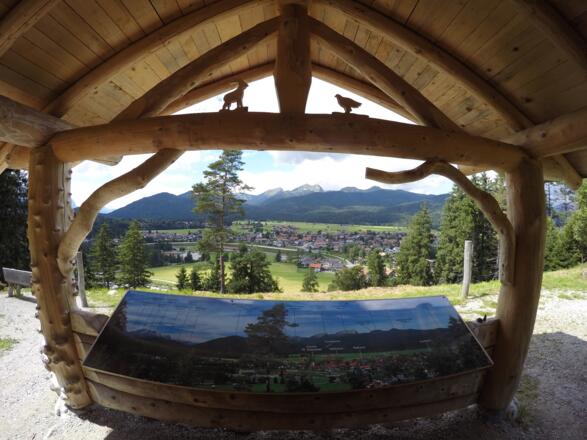 Aussichtsstelle und Picknickplatz am Isar-Natur-Erlebnisweg