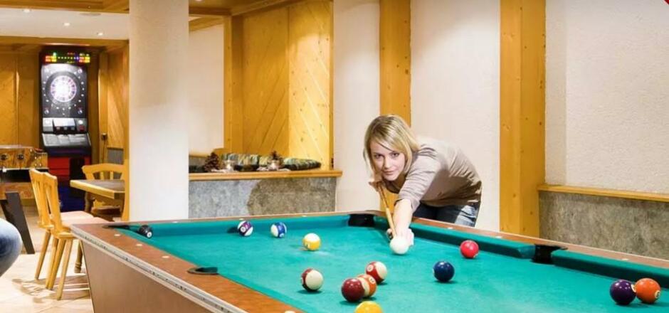 Hotel_Billiard
