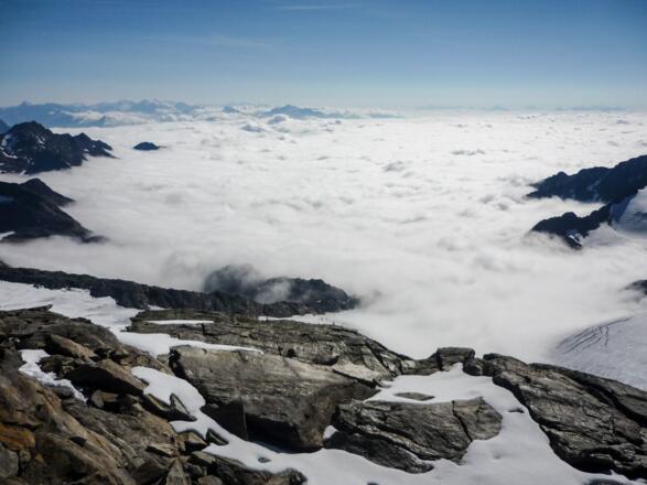 ...weil es so schön war bei strahlend blauem Himmel und über den Wolken