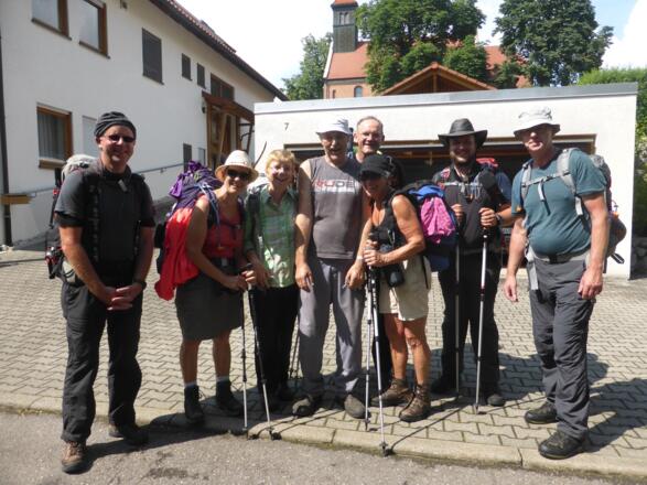Ortsvorsteher Baier aus Münzdorf hat mit seiner Feuerwehr unseren großen Durst gelöscht. Vielen Dan!