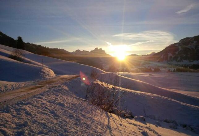 Sonnenaufgang im Winter