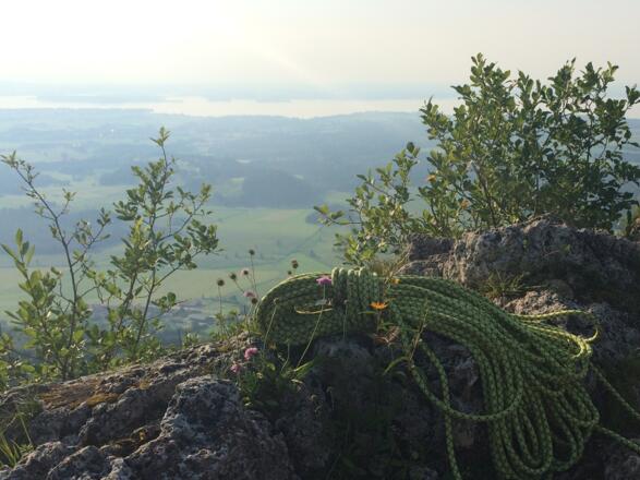 Aussicht vom Engelstein auf den Chiemsee