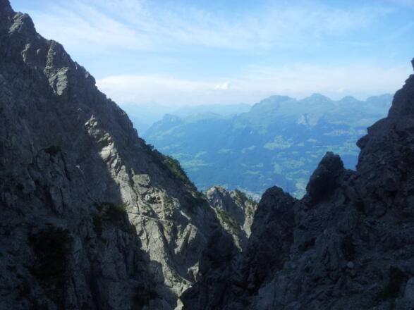 Blick vom Fürstensteig auf die südöstliche Alvierkette (Gonzen, Gauschla, Alvier, Fulfirst)