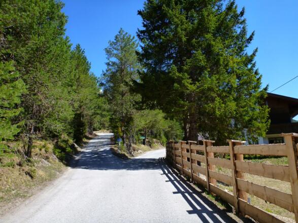 Abzweigung beim Wiesenhof (rechts halten)